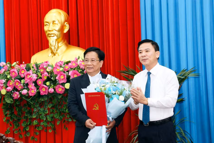 an giang tan chu tich ubnd 1.jpg