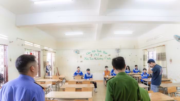 Cơ quan CSĐT Công an tỉnh Lâm Đồng xác định hiện trường, hành vi, đối tượng có liên quan trong vụ việc.
