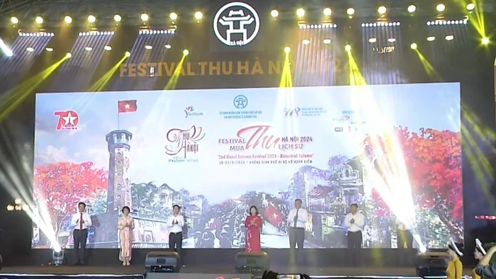 Festival Thu Hà Nội 2025 tiếp tục khai thác vẻ đẹp văn hóa, lịch sử và không gian mùa thu đặc trưng của Thủ đô - Ảnh minh hoạ.