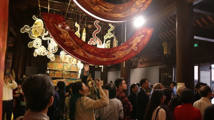 Lễ kỷ niệm 950 năm thành lập Quốc Tử Giám là sự kiện mang tầm vóc quốc gia, tôn vinh 950 năm nền Quốc học Việt Nam.