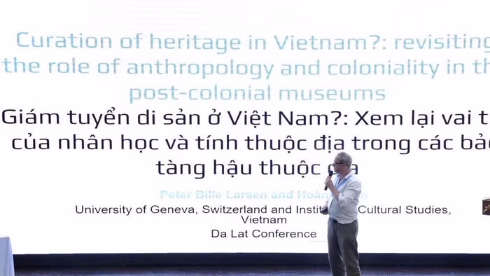 Các phiên thảo luận tại hội thảo.