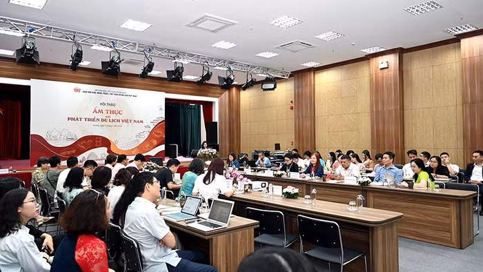 Hội thảo thu hút đông đảo các nhà quản lý, chuyên gia, doanh nghiệp trong lĩnh vực ẩm thực du lịch - Ảnh: TITC.