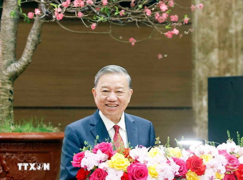 Tổng Bí thư Tô Lâm đến thăm, chúc Tết Đảng bộ, chính quyền và Nhân dân Thủ đô Hà Nội. 