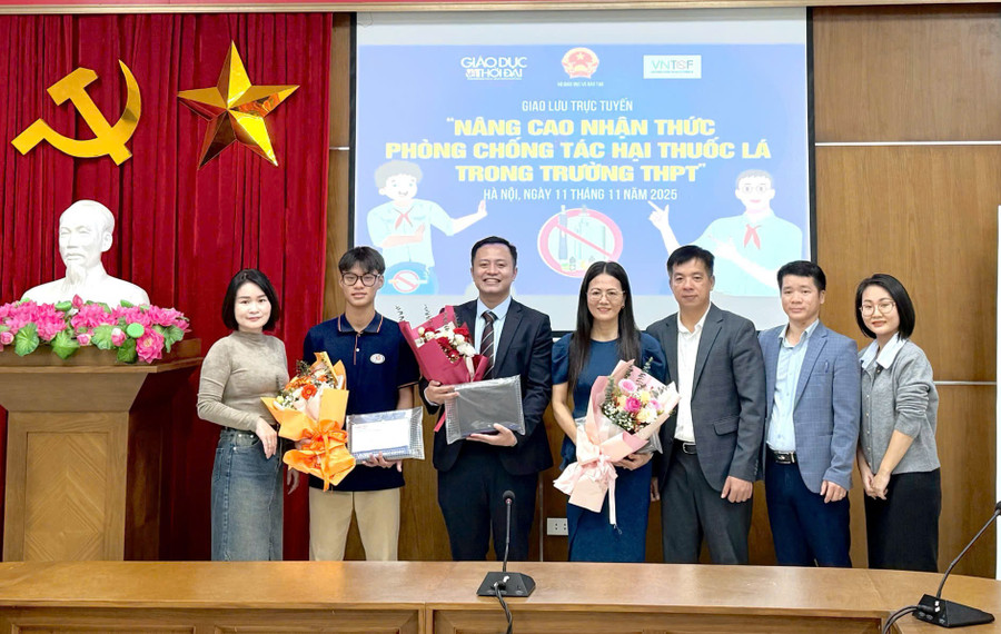  Giao lưu trực tuyến: Nâng cao nhận thức phòng chống tác hại thuốc lá trong trường THPT 