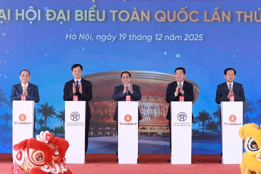thu-tuong-chinh-phu-pham-minh-chinh-bi-thu-thanh-uy-ha-noi-nguyen-duy-ngoc-va-cac-dai-bieu-thuc-hien-nghi-thuc-khoi-cong-khanh-thanh-cac-cong-trinh-du-an-chao-mung-dai-hoi-dai-bieu-toan-quoc-lan-thu-xiv-cua-dang.jpg