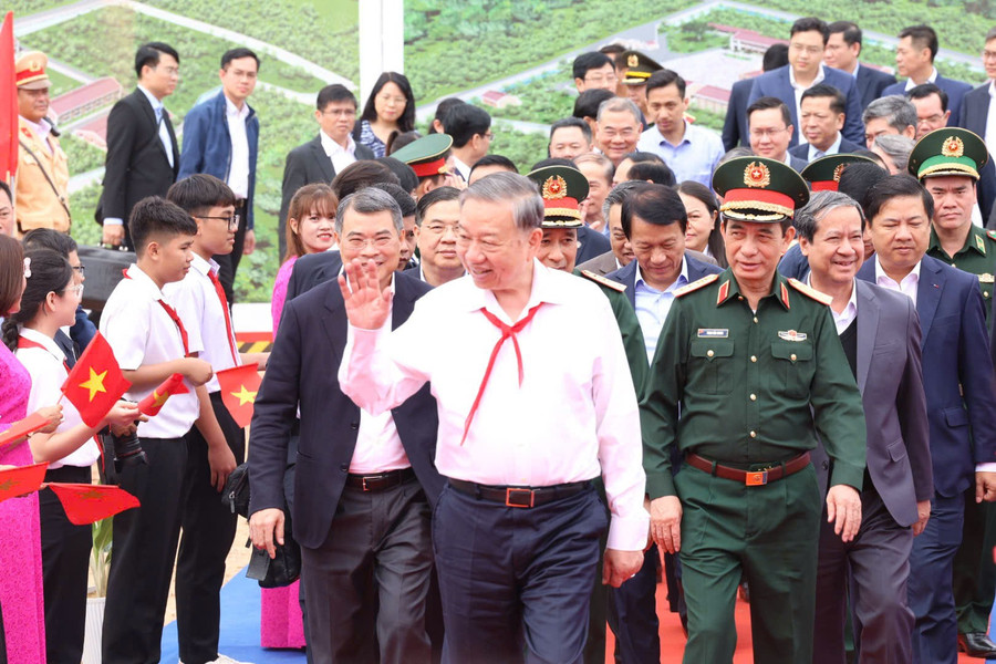 Tổng Bí thư Tô Lâm và các đồng chí lãnh đạo Đảng, Nhà nước đến dự Lễ khởi công.