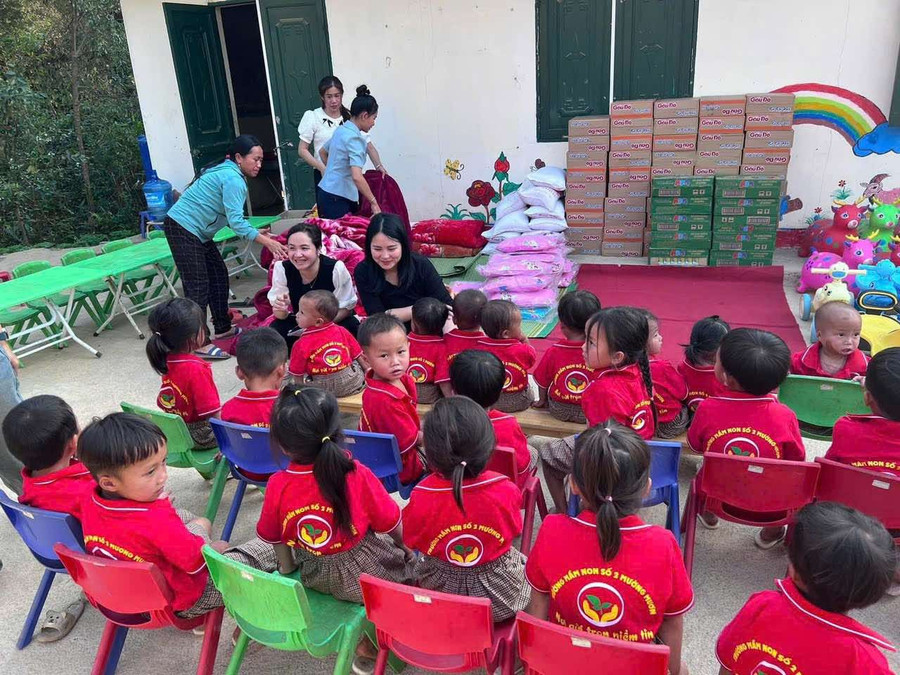 Cô Hoa thiện nguyện
