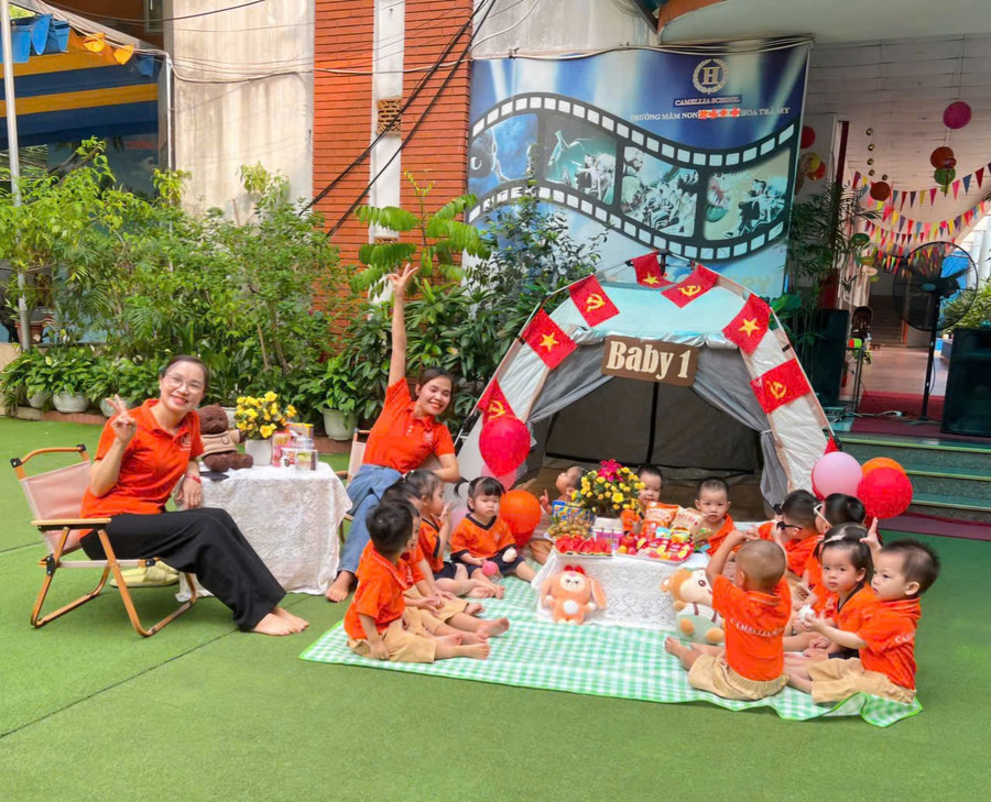 Cô trò Mầm 1 trường mầm non Hoa Trà My với ngày hội Camping Summer.