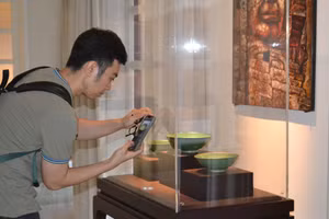 Học sinh, sinh viên ngày càng hứng thú với lịch sử nhờ các bảo tàng. Ảnh: Hương Phú