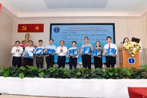 Tại lễ ra quân, 7 bác sĩ chuyên khoa đến từ các bệnh viện hàng đầu TPHCM sẽ khởi hành từ ngày 3/9. Ảnh: Hương Phú