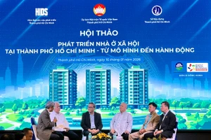 Các chuyên gia thảo luận tại hội thảo "Phát triển nhà ở xã hội tại TPHCM: Từ mô hình đến hành động".