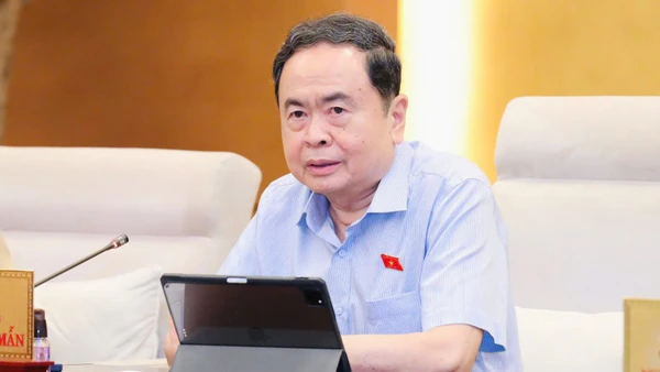 Chủ tịch Quốc hội Trần Thanh Mẫn phát biểu tại phiên họp.