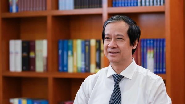 Bộ trưởng Nguyễn Kim Sơn.