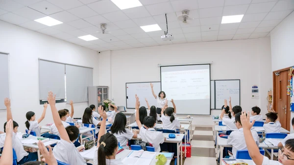 Bộ GD&ĐT lưu ý giáo dục hướng nghiệp, định hướng phân luồng năm học 2025-2026