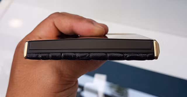 Smartphone “siêu bảo mật” giá 1.000 USD của Viettel: không Wi-Fi, camera, không Google Play ảnh 5