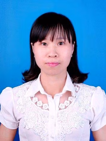 Cô Trần Thị Thu - giáo viên Trường Mầm non An Thịnh (huyện Lương Tài, Bắc Ninh) luôn gần gũi, yêu thương với trẻ để trẻ yêu quý cô giáo và thích được đến trường.