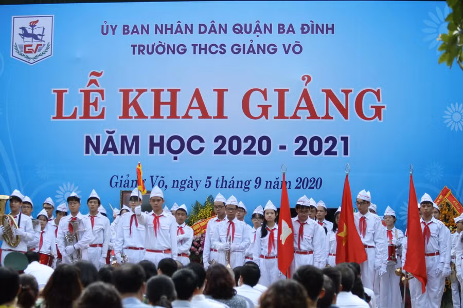 Lễ khai giảng năm học 2020-2021 của thầy trò trường THCS Giảng Võ