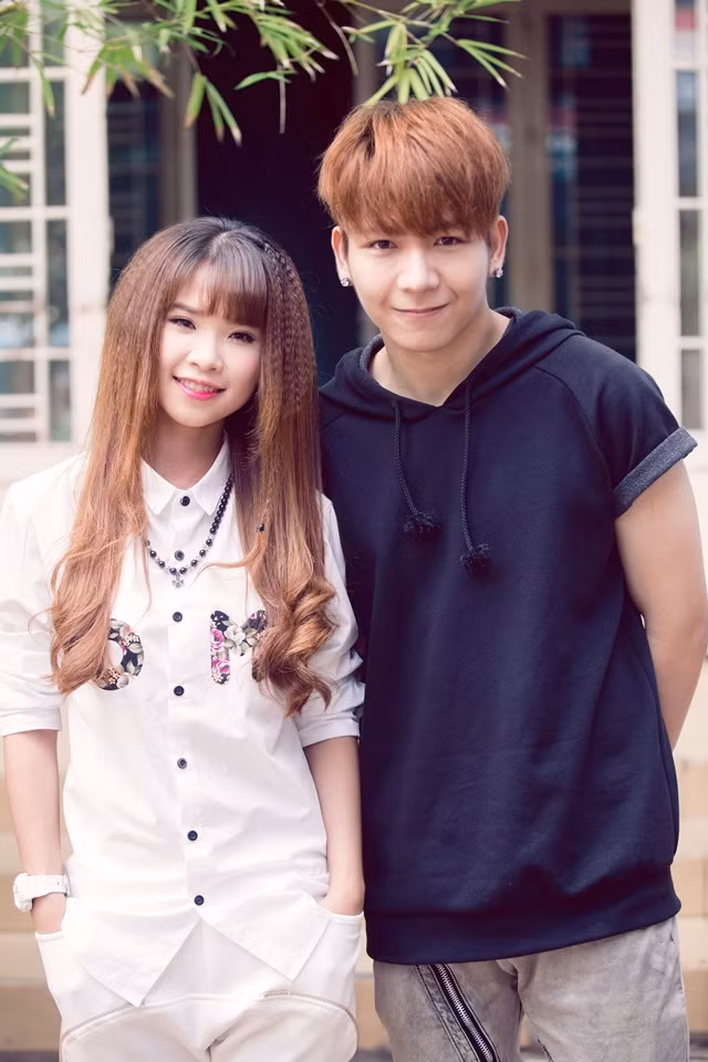 Nhìn những cặp sao Việt này, bạn sẽ tin rằng "tướng phu thê" là có thật ảnh 12 Nhìn những cặp sao Việt này, bạn sẽ tin rằng "tướng phu thê" là có thật ảnh 12