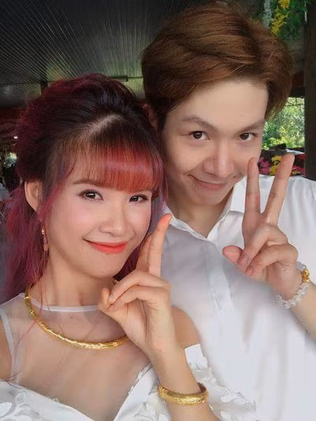 Nhìn những cặp sao Việt này, bạn sẽ tin rằng "tướng phu thê" là có thật ảnh 13 Nhìn những cặp sao Việt này, bạn sẽ tin rằng "tướng phu thê" là có thật ảnh 13