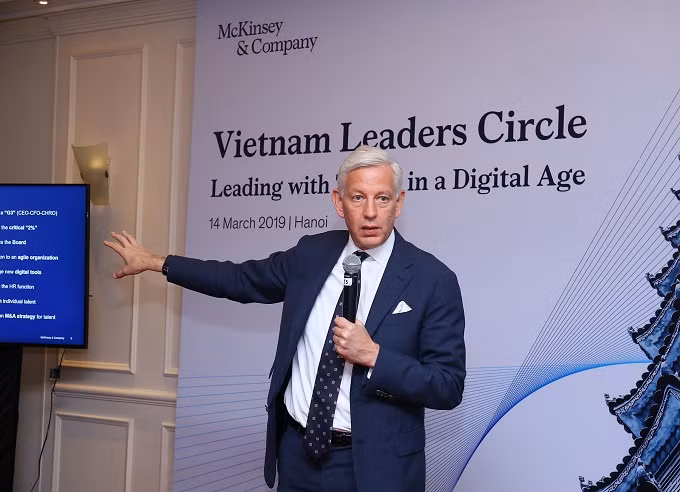 Ông Dominic Barton - nguyên Chủ tịch toàn cầu của McKinsey & Company