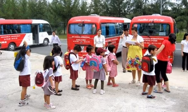 Tăng cường quản lý xe đưa đón học sinh, công nhân nhằm nâng cao công tác đảm bảo trật tự ATGT. (Ảnh: minh họa)