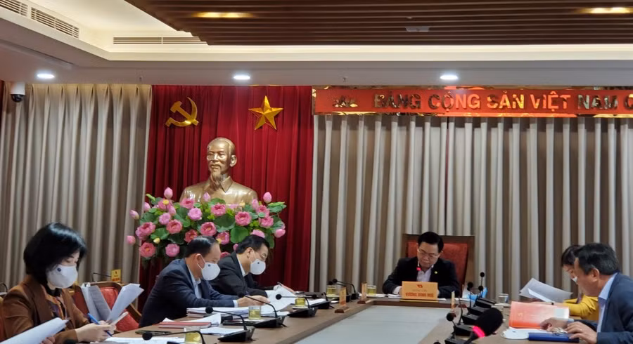 Quang cảnh buổi họp.