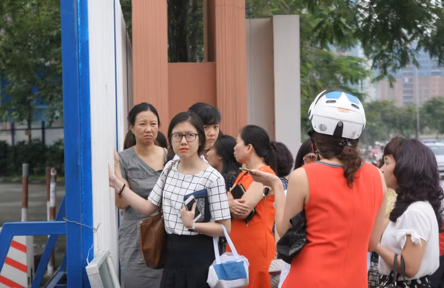 Linh động cho thí sinh mặc quần soóc được vào phòng thi