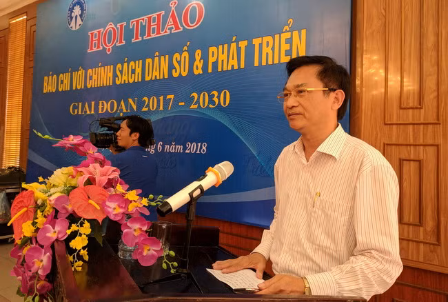 ông Lê Cảnh Nhạc- Phó Tổng cục trưởng thường trực Tổng cục DS-KHHGĐ phát biểu tại hội thảo