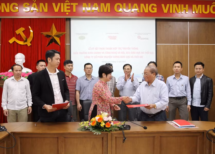 Báo Giáo dục và Thời đại ký kết hợp tác truyền thông với Trường Đại học Kinh doanh và Công nghệ Hà Nội 