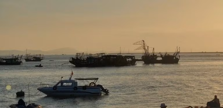 Khu vực vùng biển phường Bình Ngọc, nơi ngư dân mất tích.