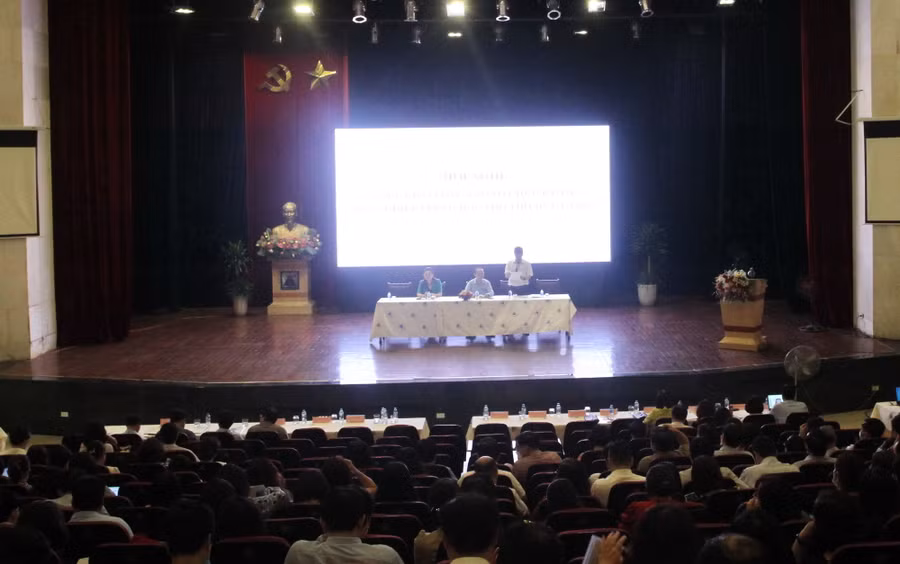 Quang cảnh hội nghị.