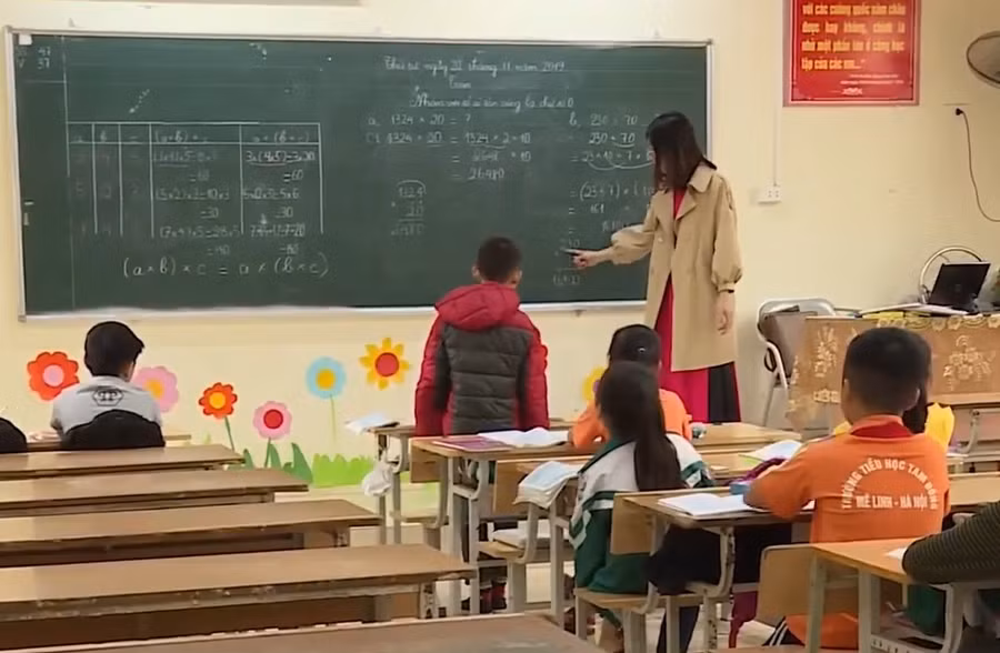 Giáo viên các trường đang nỗ lực vận động các gia đình cho con quay lại trường học.