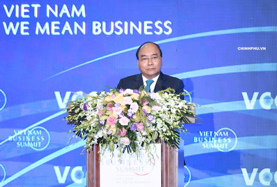 Thủ tướng Nguyễn Xuân Phúc phát biểu tại Hội nghị Thượng đỉnh Kinh doanh 2018. Ảnh: VGP