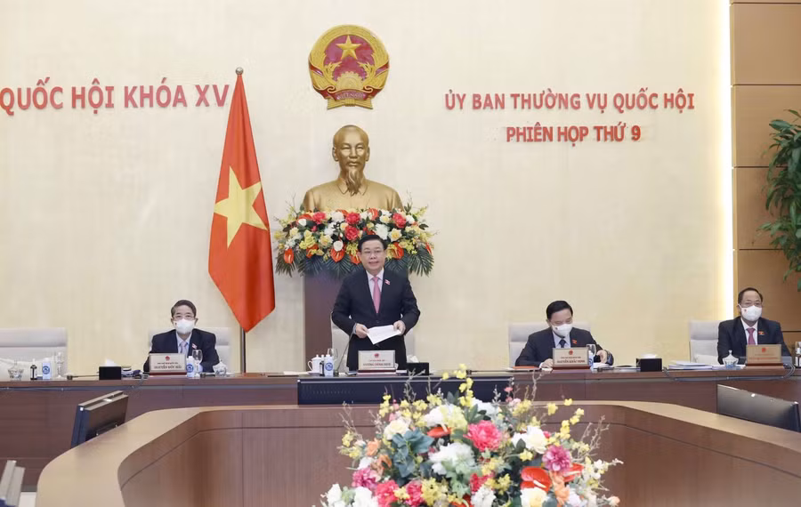Chủ tịch Quốc hội Vương Đình Huệ phát biểu khai mạc phiên họp. Ảnh: Doãn Tấn/TTXVN