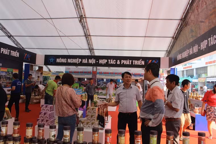 Hội chợ nhằm giới thiệu, quảng bá những thành tựu về phát triển nông nghiệp.