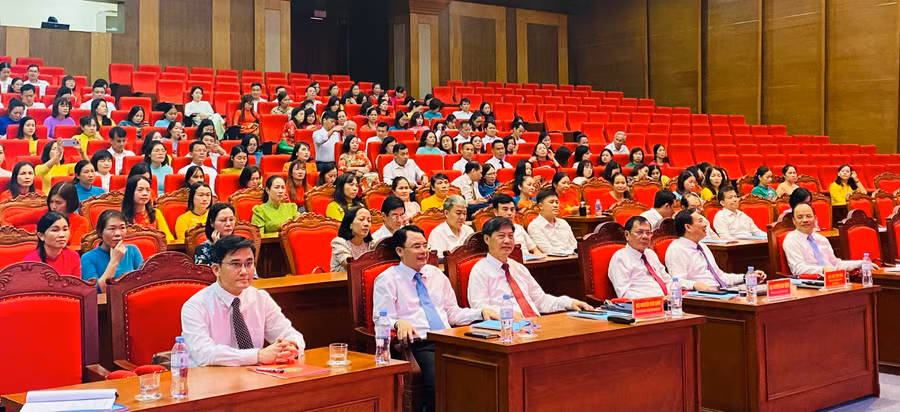 Đại biểu dự hội nghị.