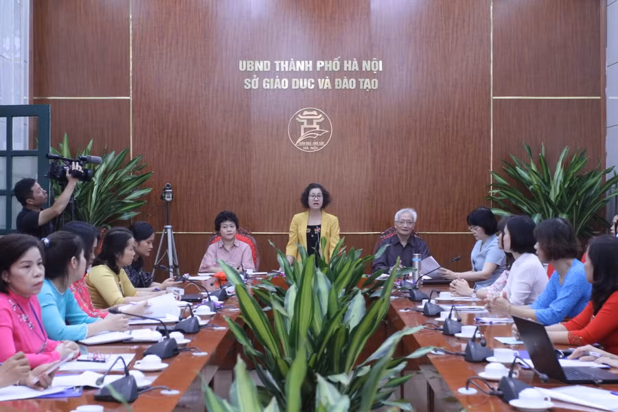 Hội đồng xét chọn Giải thưởng “Nhà giáo Hà Nội tâm huyết, sáng tạo” lần thứ 4