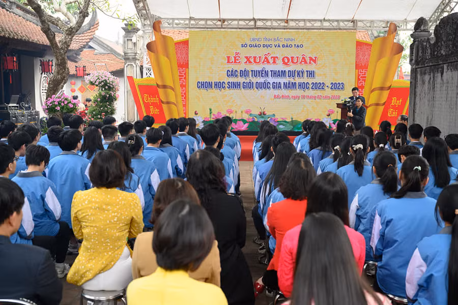 Quang cảnh buổi lễ xuất quân. Quang cảnh buổi lễ xuất quân.