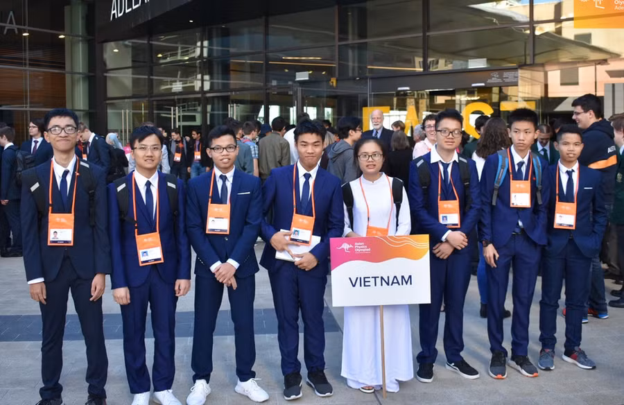 Đội tuyển đến Australia