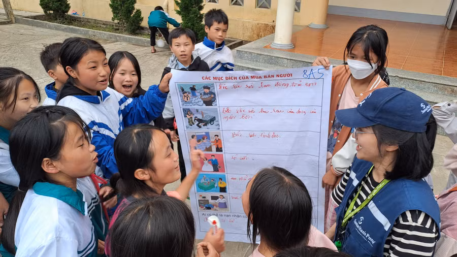 Học sinh Trường Phổ thông Dân tộc bán trú THCS Dào San (huyện Phong Thổ, Lai Châu).