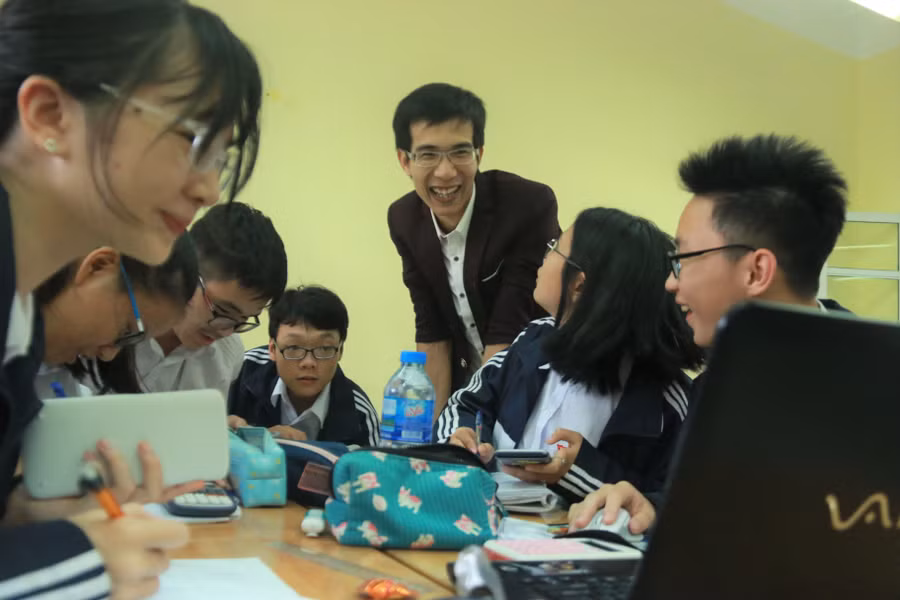 Lớp học đầy cảm hứng của thầy Mạnh