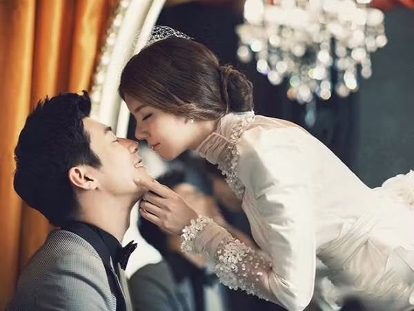 Lời mẹ dặn con gái trước khi về nhà chồng: Yêu chồng nhưng đừng xem chồng là tất cả - Ảnh 1 Lời mẹ dặn con gái trước khi về nhà chồng: Yêu chồng nhưng đừng xem chồng là tất cả - Ảnh 1