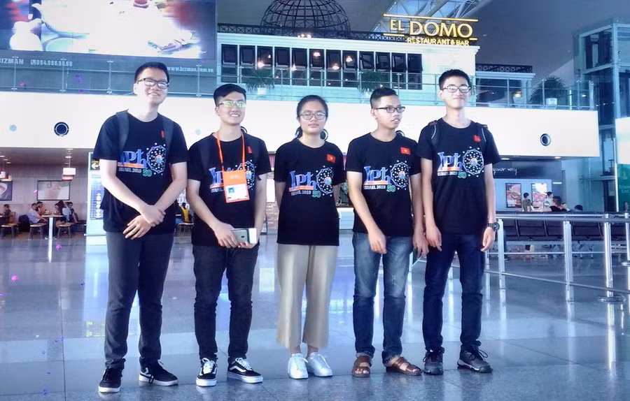 5 thành viên của đội tuyển Việt Nam