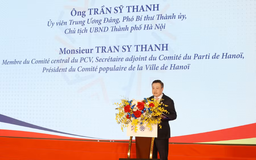 Chủ tịch UBND TP Hà Nội Trần Sỹ Thanh phát biểu.