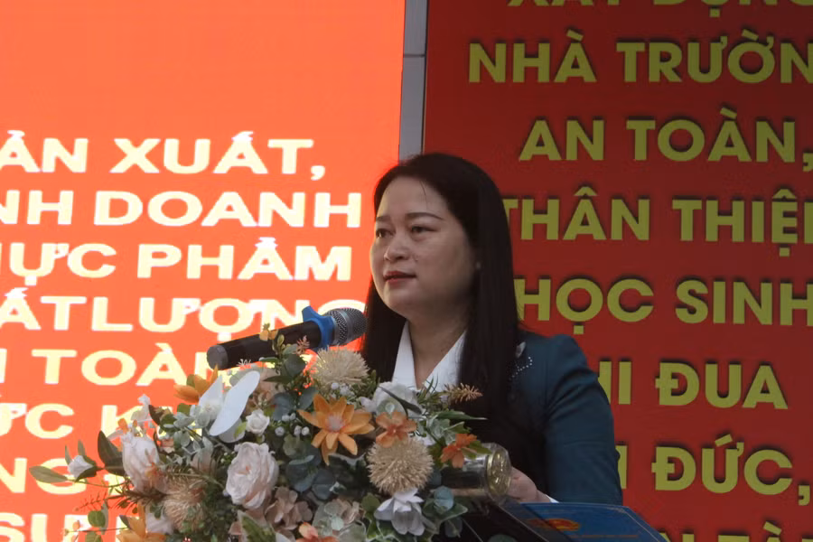 Bà Phạm Thị Diễm - Phó Chủ tịch UBND quận Ba Đình phát động “Tháng hành động vì An toàn thực phẩm” năm 2023. Bà Phạm Thị Diễm - Phó Chủ tịch UBND quận Ba Đình phát động “Tháng hành động vì An toàn thực phẩm” năm 2023.