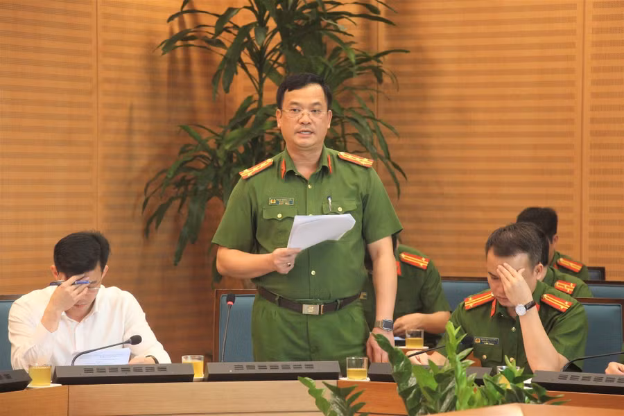 Đại tá Phạm Trung Hiếu - Trưởng phòng Cảnh sát phòng cháy, chữa cháy và cứu nạn, cứu hộ phát biểu.