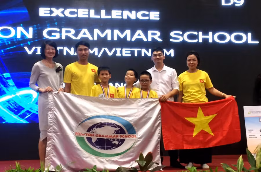 Việt Nam thắng lớn tại cuộc thi Robothon Quốc tế 2016