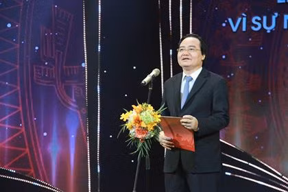 Bộ trưởng Bộ GD&ĐT Phùng Xuân Nhạ: "Hình ảnh đẹp của ngành Giáo dục được lan tỏa trong dư luận xã hội là nhờ phần lớn từ báo chí". Bộ trưởng Bộ GD&ĐT Phùng Xuân Nhạ: "Hình ảnh đẹp của ngành Giáo dục được lan tỏa trong dư luận xã hội là nhờ phần lớn từ báo chí".