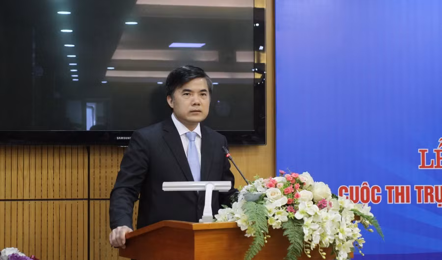 Ông Bùi Văn Linh phát biểu tại buổi lễ