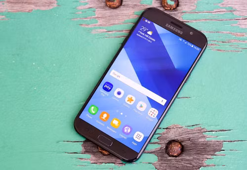 Top 6 smartphone có tuổi thọ pin đáng nể nhất